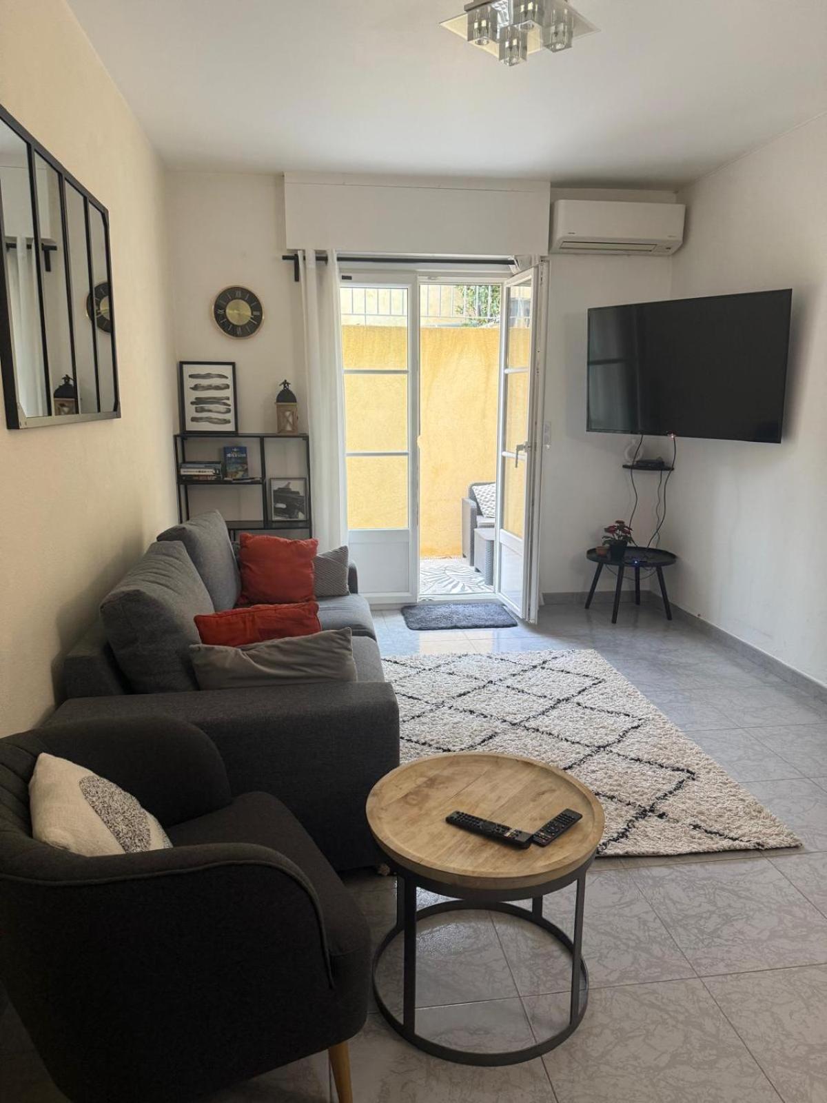 Detente Bas De Villa Jacuzzi, Piscine A 15 Min De Nice 卡洛斯 外观 照片
