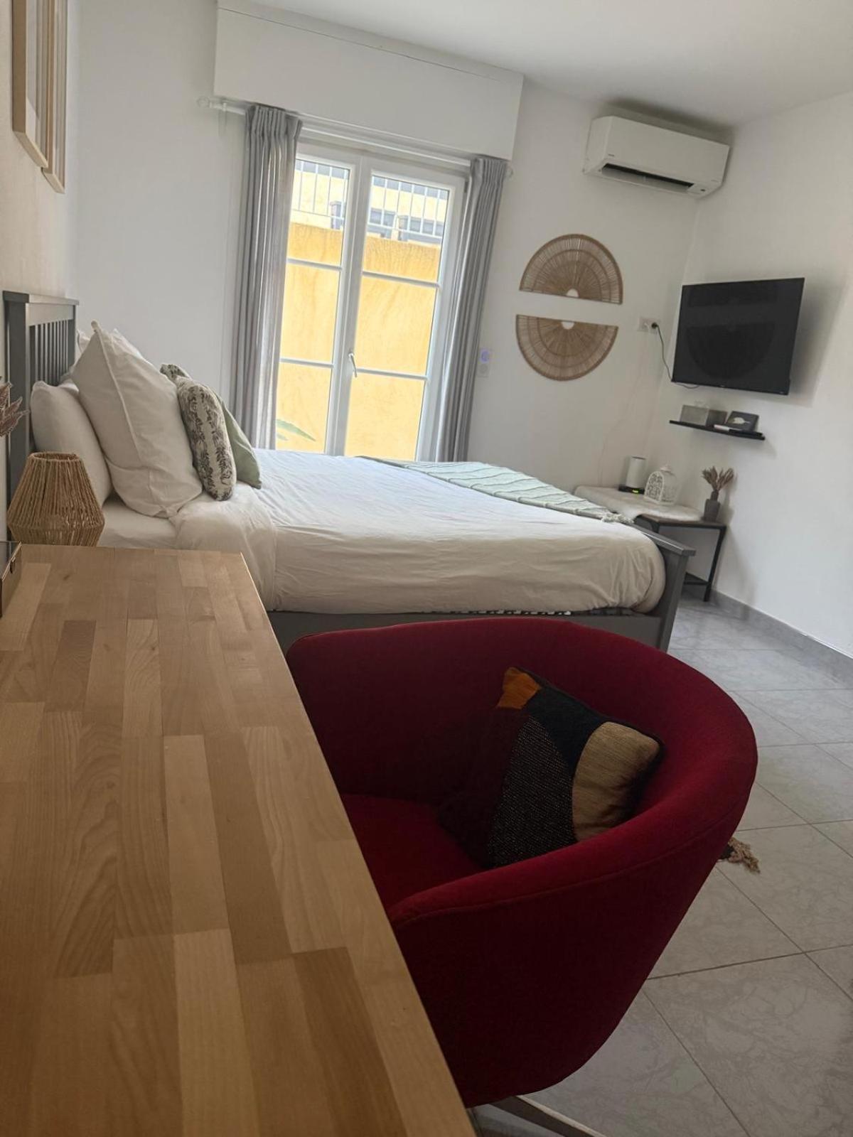 Detente Bas De Villa Jacuzzi, Piscine A 15 Min De Nice 卡洛斯 外观 照片